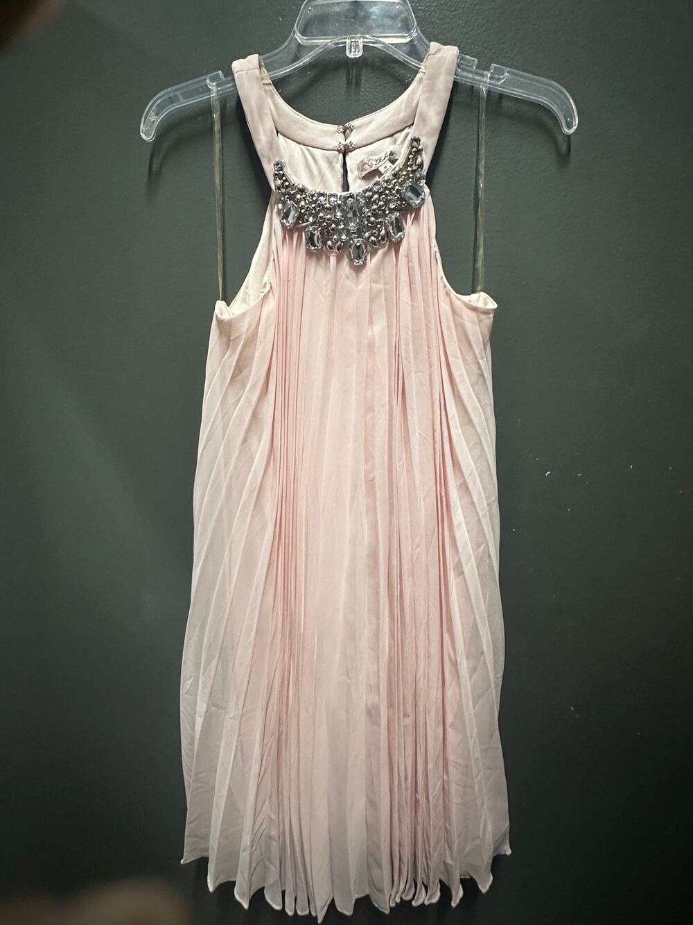 Roberta Blush Pink Pleated Chiffon Dress Beaded Neck Sleeveless Women's M